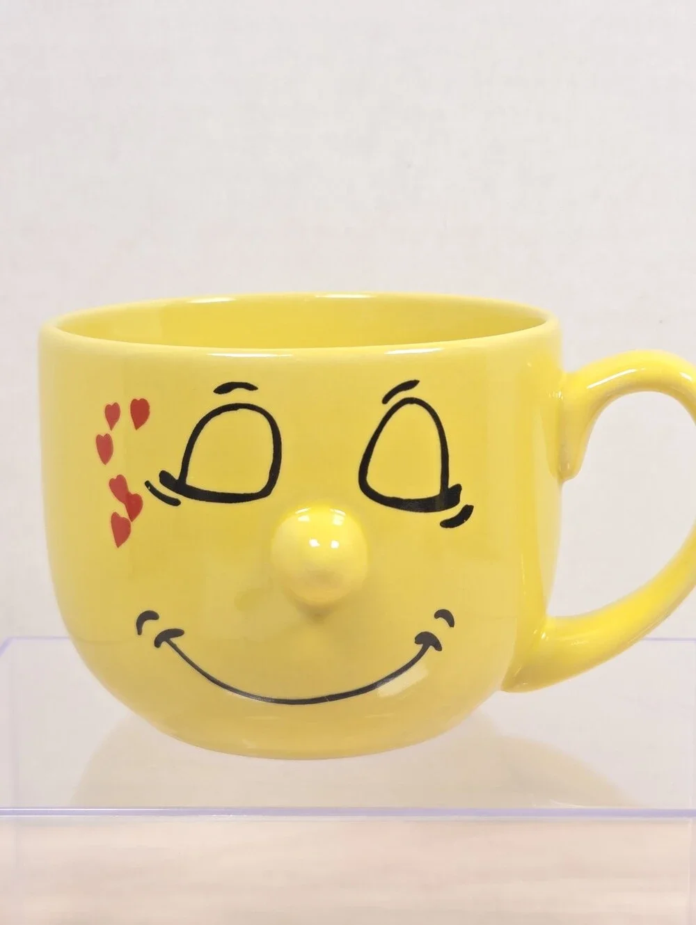 Dolce Vita Home Collection Yellow 12 oz Mug Smiling Face 3D Nose Stoneware Cup